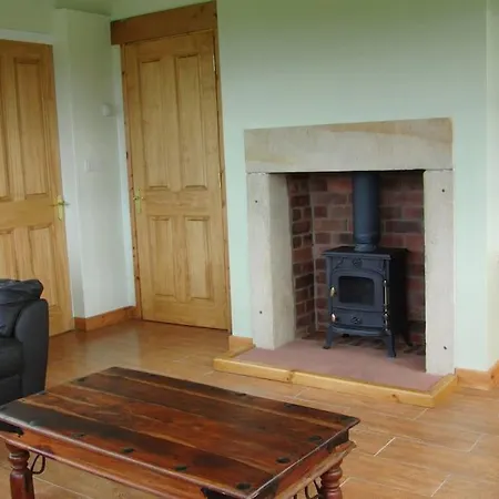 別荘 The Signal Box *