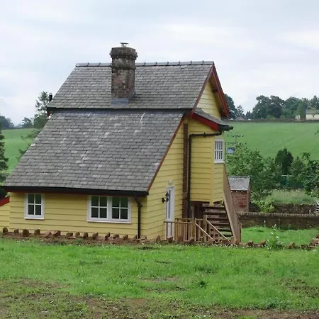 The Signal Box Holiday home Penrith