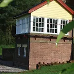 Holiday home The Signal Box At Cliburn Station *