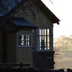 Holiday home The Signal Box At Cliburn Station *